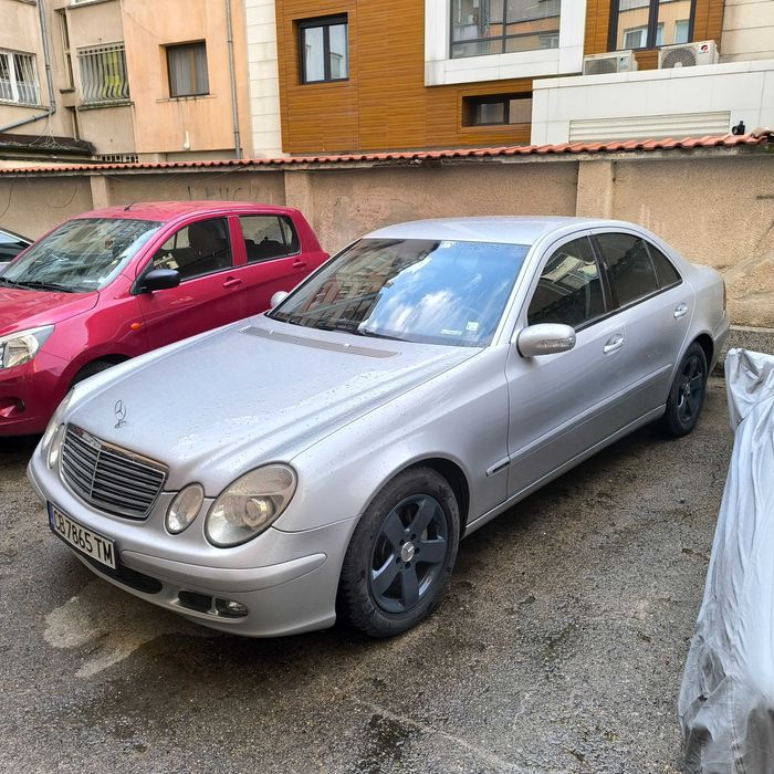 Mercedes E Class W211