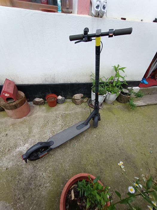 Trotineta electrica Xiaomi essential și BMX Decathlon