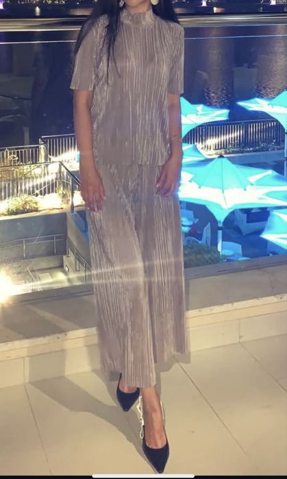 Блестящий костюм Zara