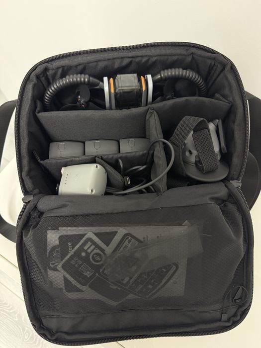 Drona dji avata 2 fly more combo