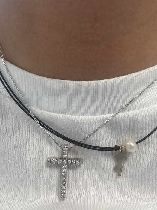 Cruce aur 18k cu diamante 0,3