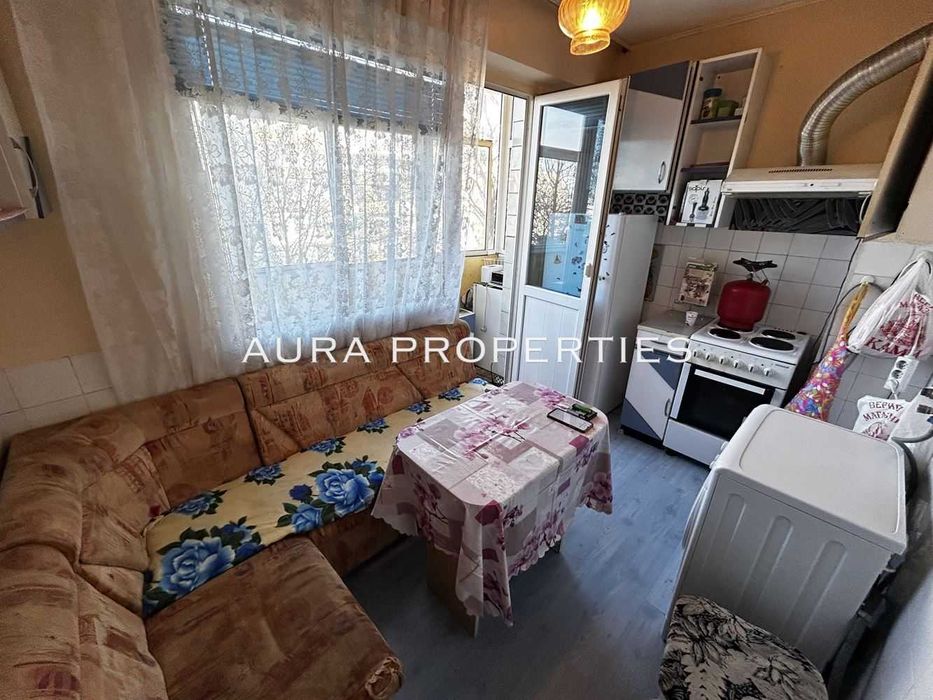 Продава се Двустаен апартамент в Разград, Орел - 62 кв.м за 946 €/кв.м - Снимка #6