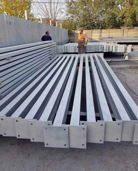 vând structură metalică ipe 180 10 deschiderea 30 lungimea 4 m la ștra