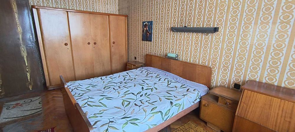 Запазени стари мебели