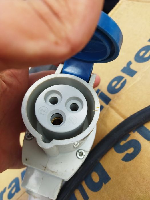 Захранващ кабел за кемпер каравана къмпинг почивка