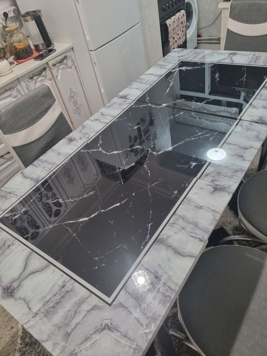 Продам стол со стульями