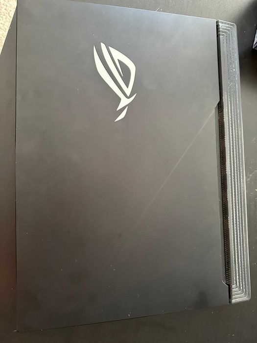 Laptop Gaming Asus ROG Strix SCAR 15, RTX2070, i7-10875H, 64GB ram