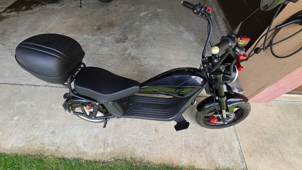 Scooter Electric ptr doua locuri 3000W, 60V 60Ah, 80 km/h