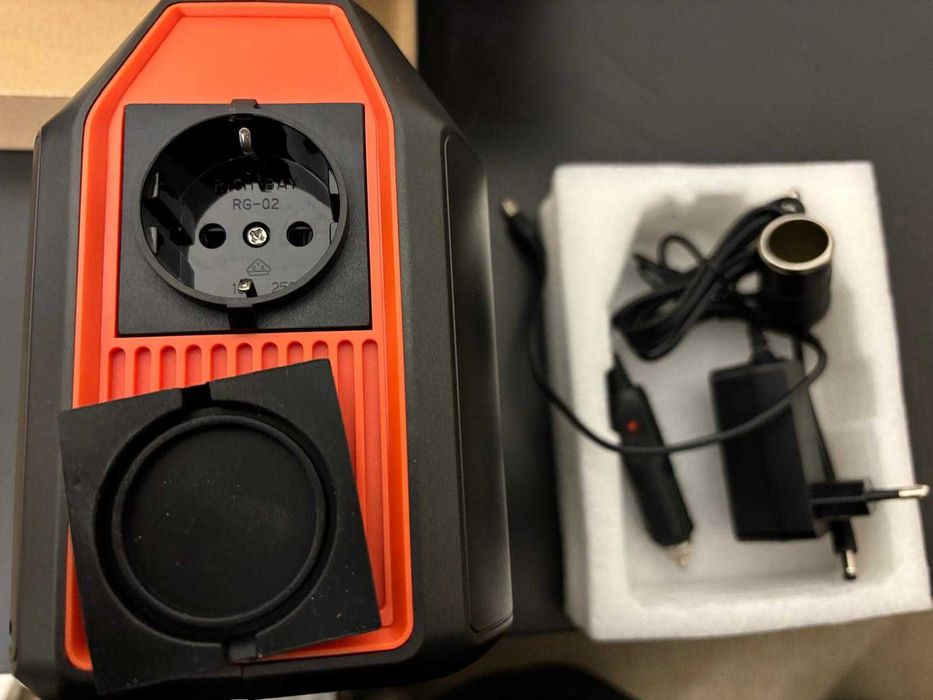 Stație de alimentare portabilă SinKeu 99 Wh