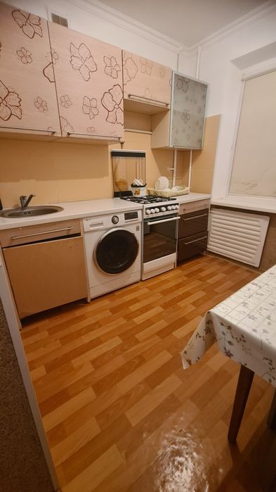 Квартира час 2000,  ночь 8000, сутки 10 000