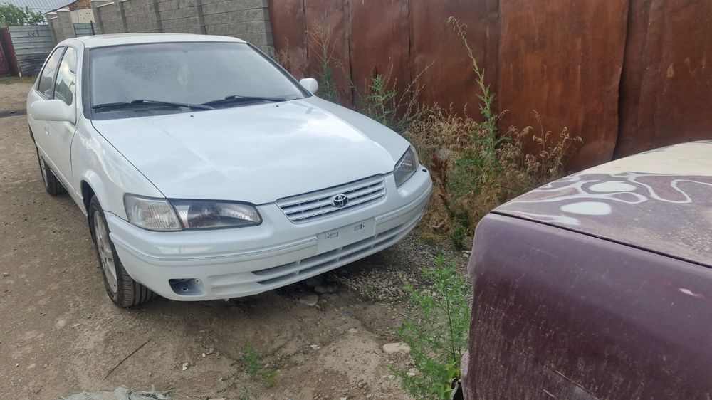 Продам Оргинал Вампер для Камри 20 или Грация