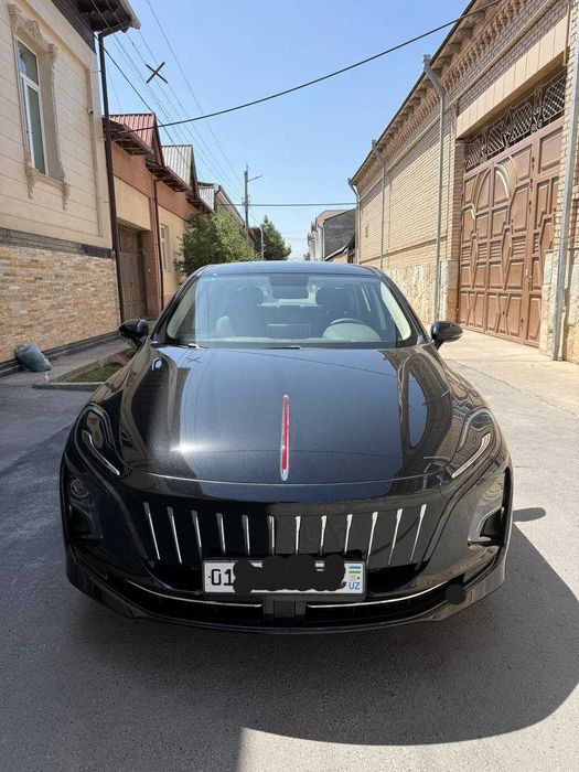 Hongqi EQM-5 500km full