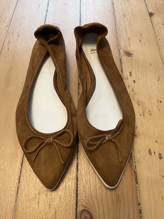 Дамски обувки Bata естествен велур 39 номер