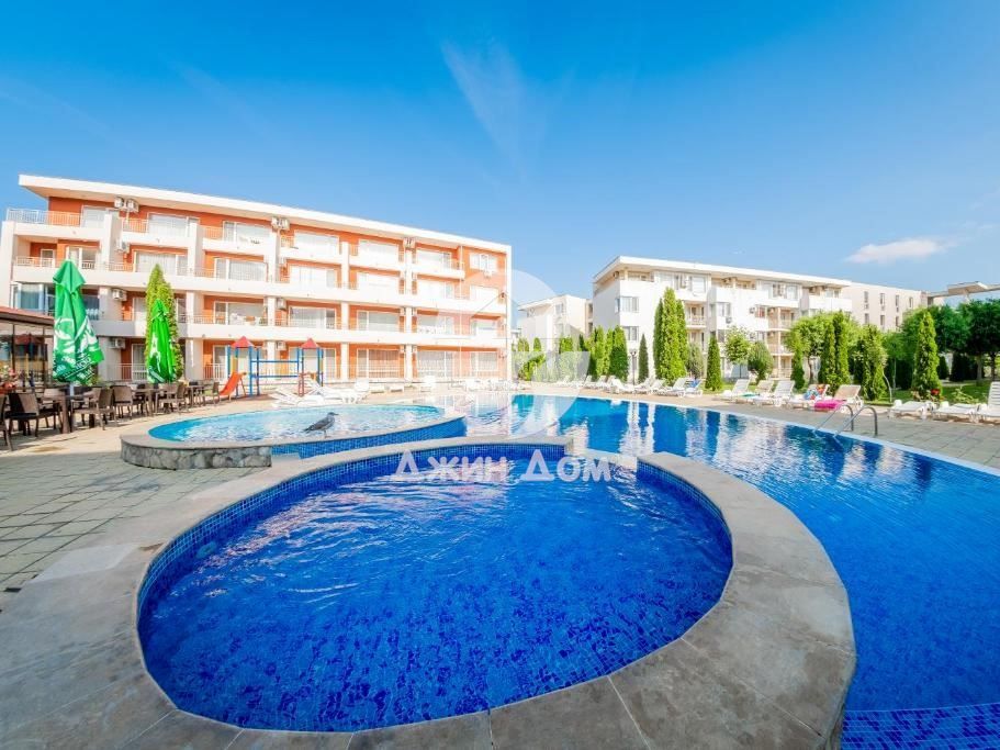 Продава се Двустаен апартамент в к.к. Слънчев бряг - 56 кв.м за 621 €/кв.м - Снимка #9