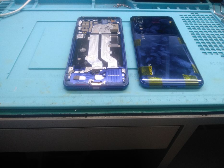 Замена крышки, шлефа, стекла