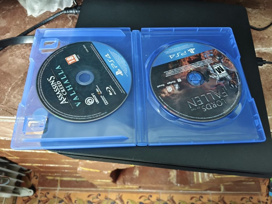 Продам       пс4