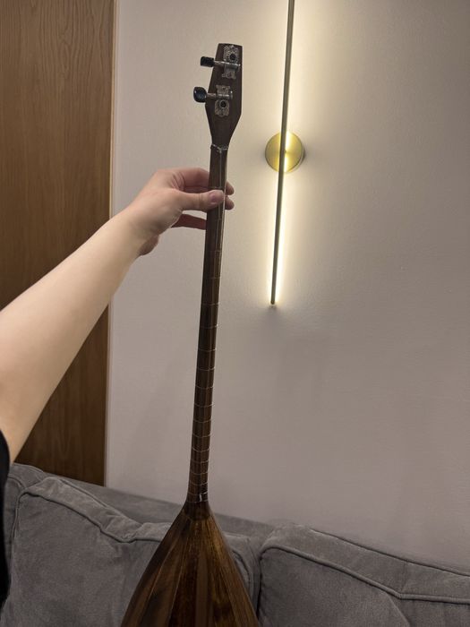 Домбыра в хорошем касчестве