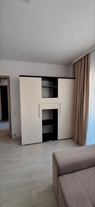 Vând mobilă de living modulară+ sifonier  cu două uși