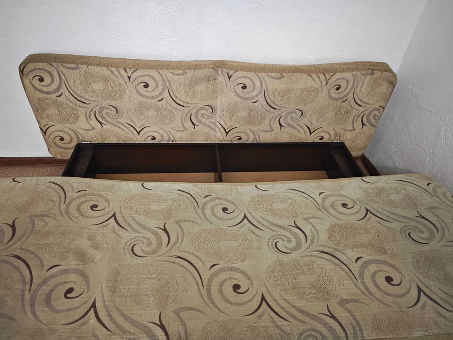 Диван раскладывается книжка, метро Москва