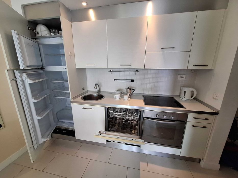 Продава се Двустаен апартамент в к.к. Слънчев бряг - 78 кв.м за 1231 €/кв.м - Снимка #17