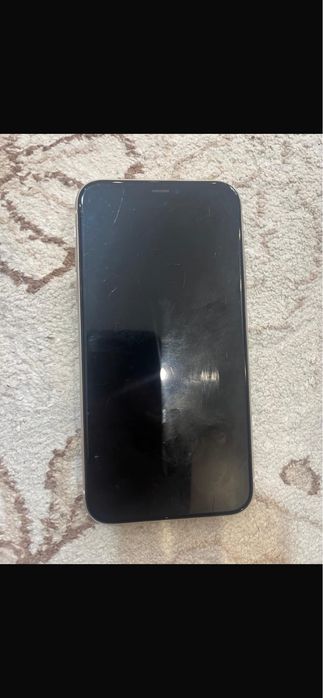 Продаю iPhone 11