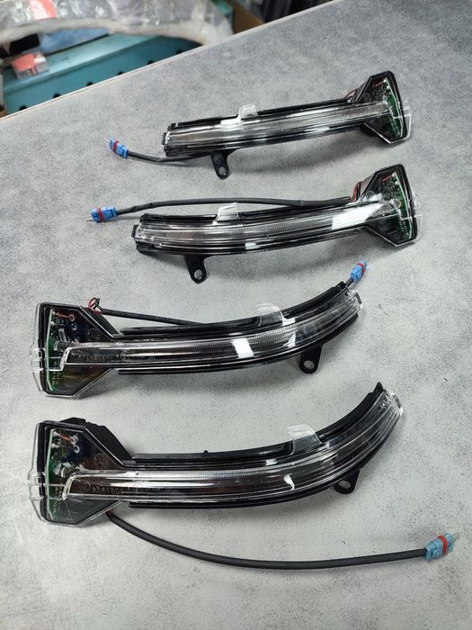 BMW F10 повторитель зеркала