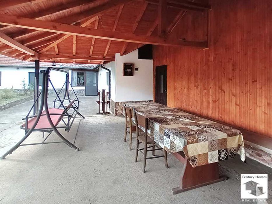 120382 ЕКСКЛУЗИВНО! Две къщи в един парцел в с. Янтра, Велико Търново