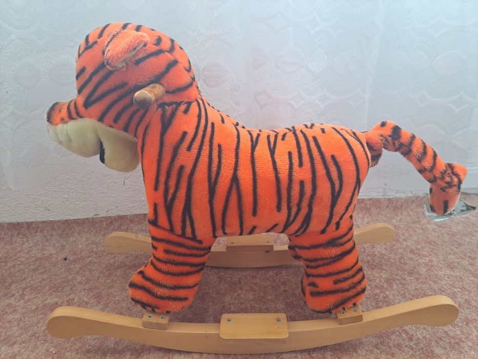 Люлка-тигърче с талисман