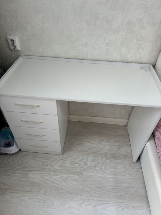 Продается рабочий стол