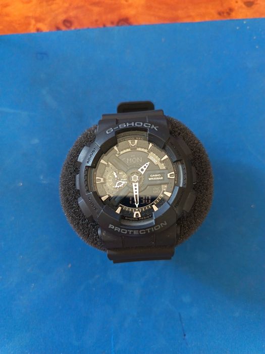 Три броя Casio G-Shock