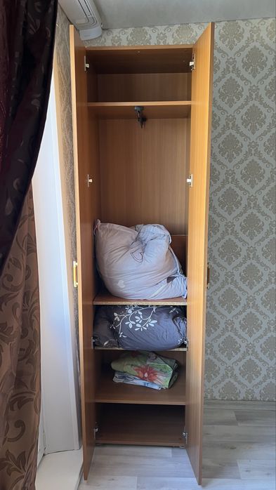 Продам шкаф-шифонер в отличном состояние