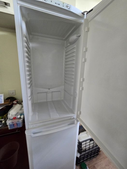 Продам Холодильник в отличном состоянии