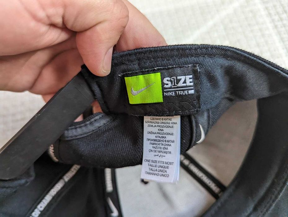 Oригинална шапка Nike нова! 100% вълна!