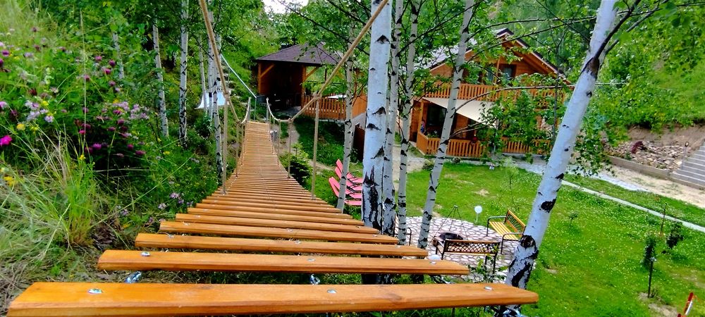 Cabana de inchiriat cu ciubar/jacuzzi la munte!