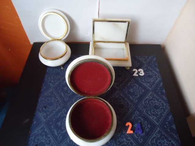 мраморна кутия за бижута