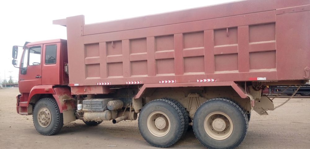 Самосвал Хова 25 то