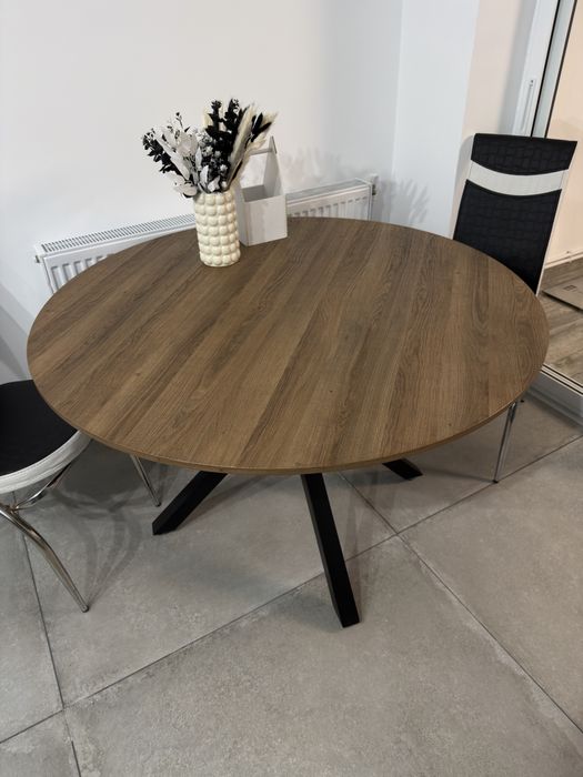 Vand masă rotunda noua sigilata