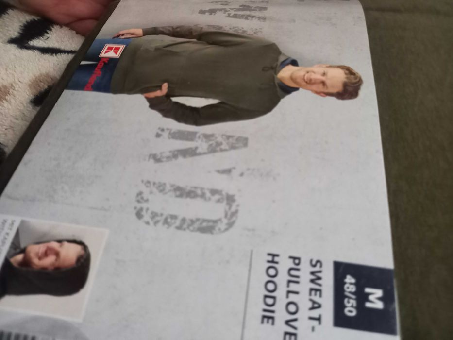 Нов суйтчър. Размерите ги пише на опаковката