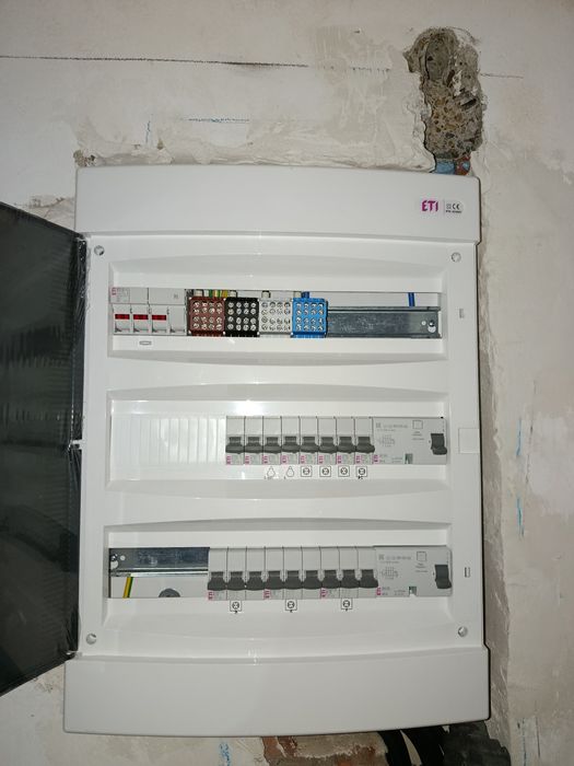 Electrician instalatii electrice,aer conditionat