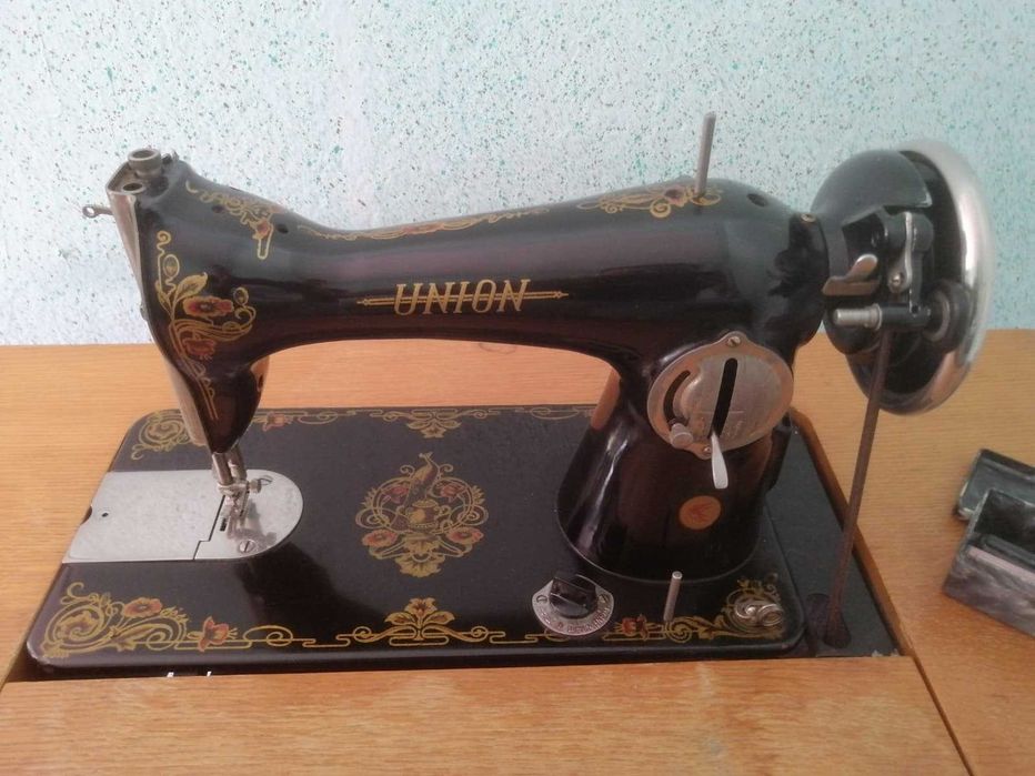 Masina de cusut UNION