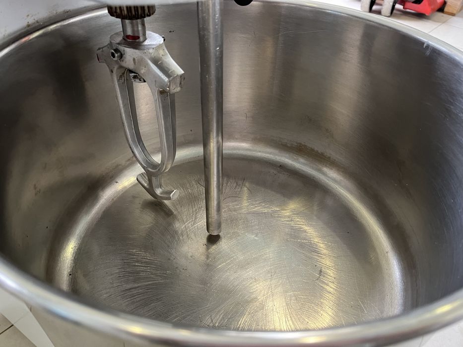 Тестобъркачка професионална