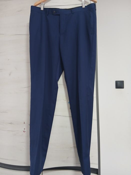 Costum elegant pentru barbati