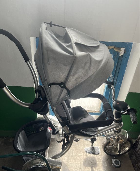 Продам вело-коляску