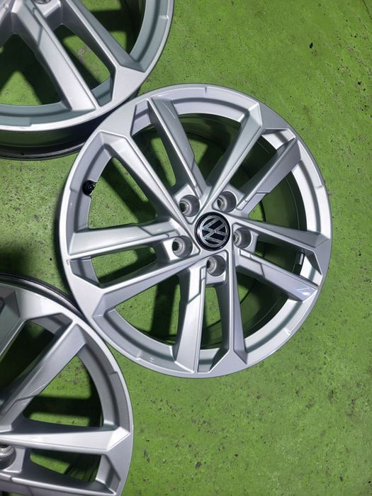 17 5x112 Vw Golf 5 6 7 8 Touran Caddy Skoda Audi 5х112