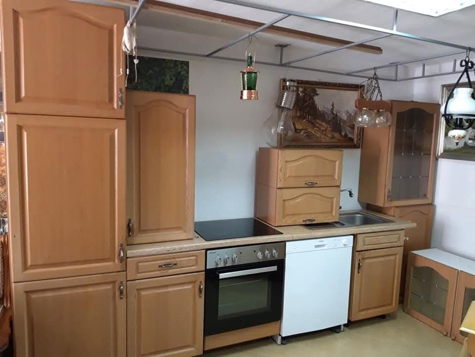 Кухня от масив с електроуреди