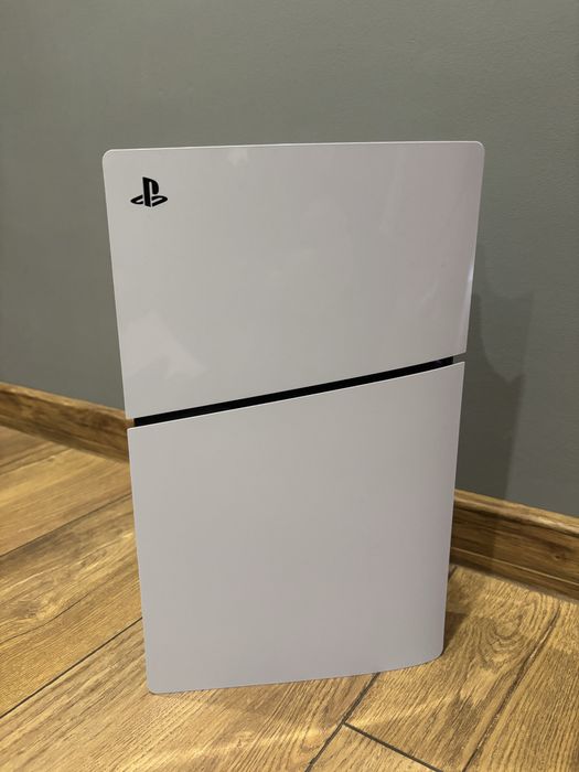 Ps5 slim на 3 месеца с 2 години гаранция