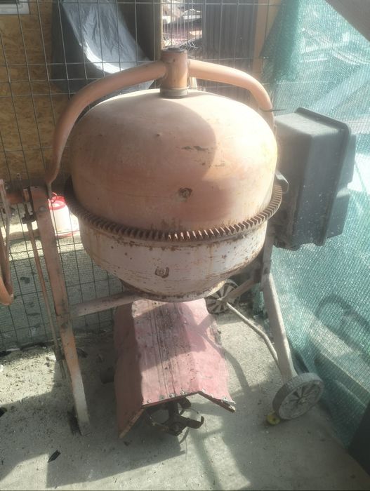 Vând sau schimb cu diverse