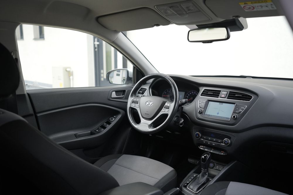 ‼️Hyundai i20 ACTIVE/2019/ AUTOMAT/ 1.0 T-GDI 101 cp/ Euro 6( incalzire volan, scaune,lane assist, Navi) 180.000 km REALI / istoric complet Germania‼️