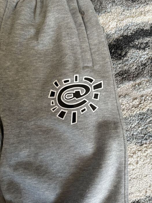 ADWYSD sunroll joggers