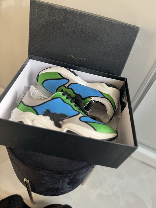 Чисто нови кецове “Patrizia Pepe”